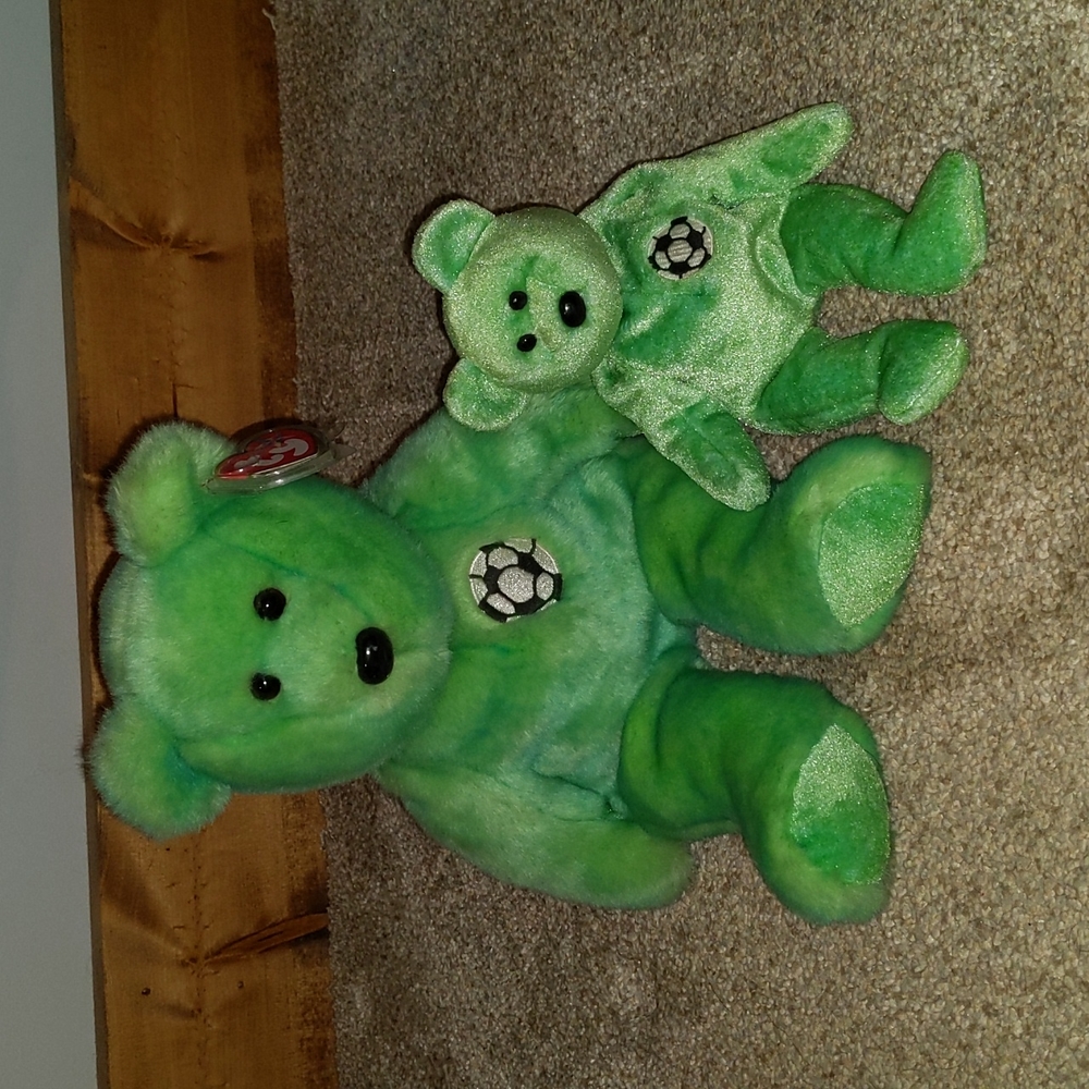 Kicks ty beanie bear pair